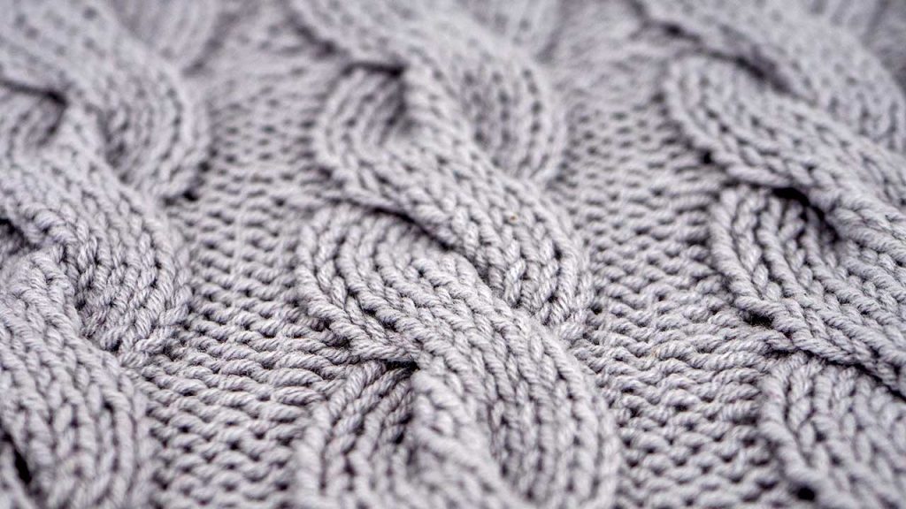 Detail of the Chunky Cable Stitch Knitting Pattern