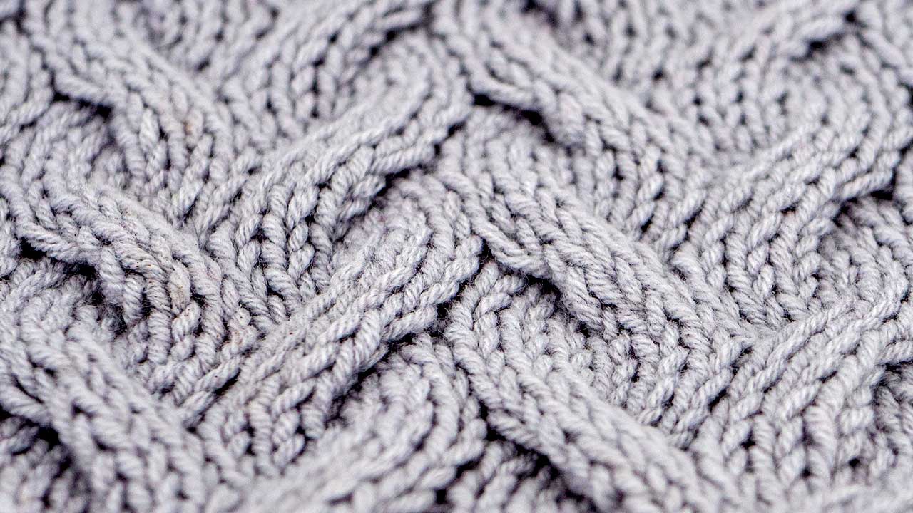 Close Up of the Sandwind Cable Stitch Knitting Pattern