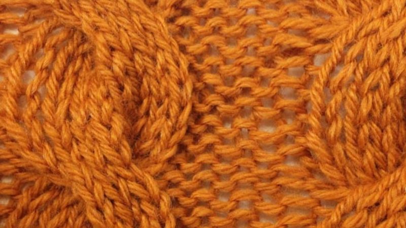 Sweeping Cable Stitch - Knitting Stitch Dictionary