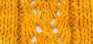 Example of the King Charles Brocade Knitting Stitch Pattern