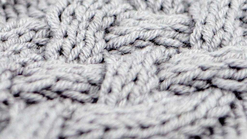 Example of the Chunky Braid Cable Stitch Knitting Pattern