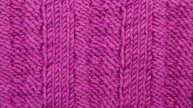 The Inverted Gull Cable Panel Stitch - Knitting Stitch Dictionary
