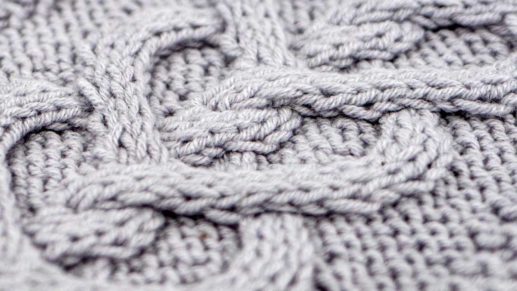 Details of Braided Heart Cable Stitch Knitting Pattern