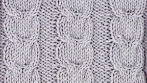 Horseshoe Cable Stitch Knitting Pattern (Right Side)