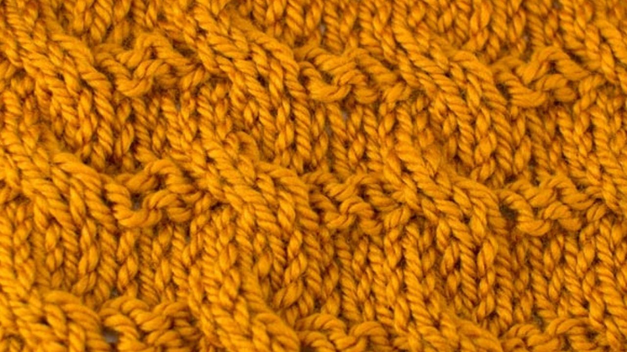 Sidecurl Pattern Stitch - Knitting Stitch Dictionary